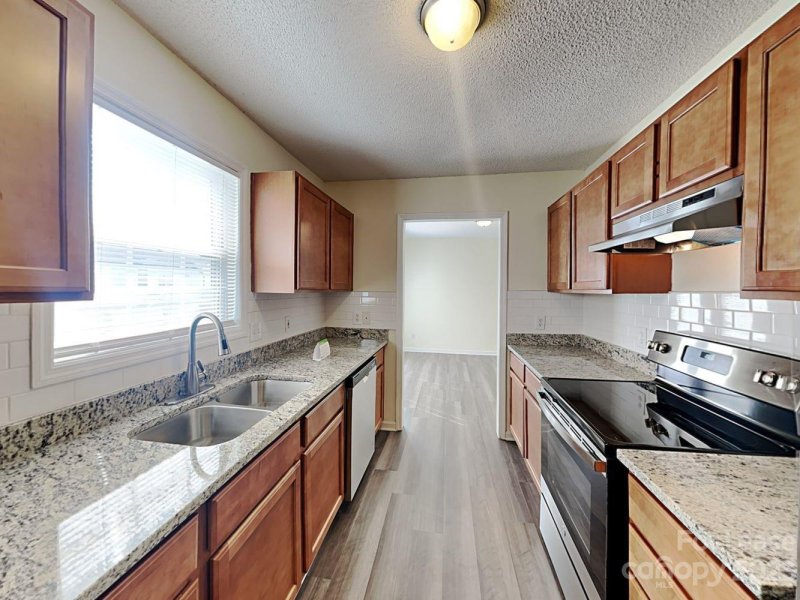 Property image 3 at 302 Olde North Church Drive, Concord, NC 28025