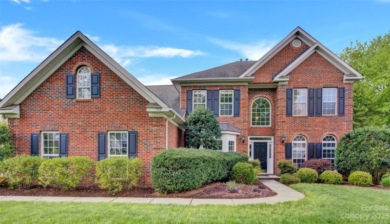 1112 Applegate Parkway