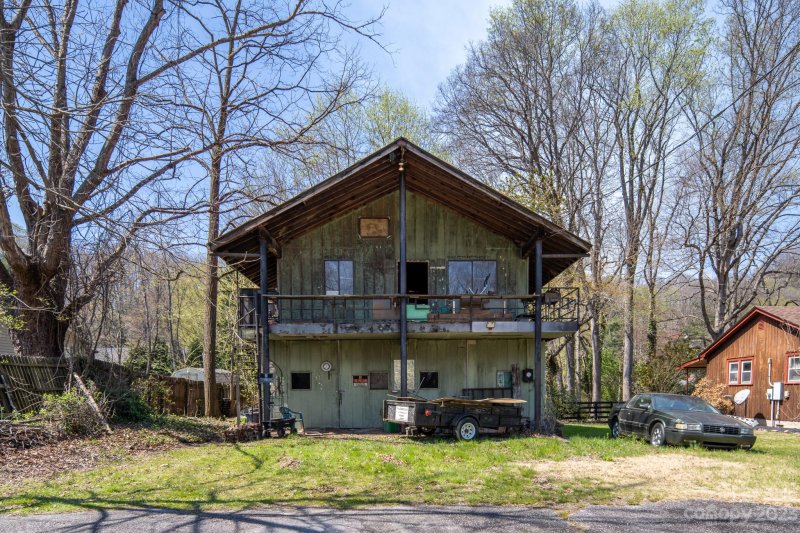 Property image 3 at 2513 Rolfe Street, Hendersonville, NC 28791