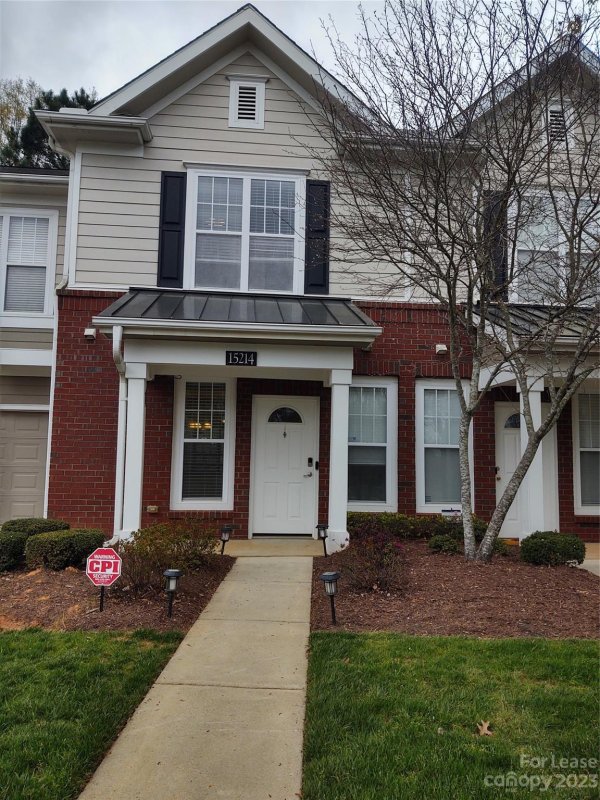 15214 Coventry Court Lane