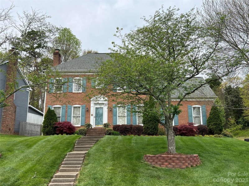 729 Grays Creek Lane