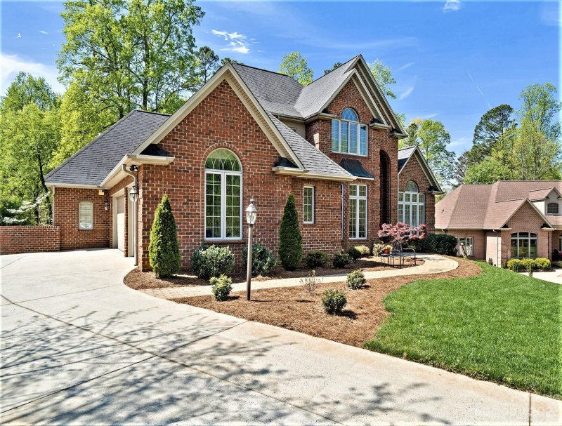 Property image 4 at 506 7th Street, Conover, NC 28613