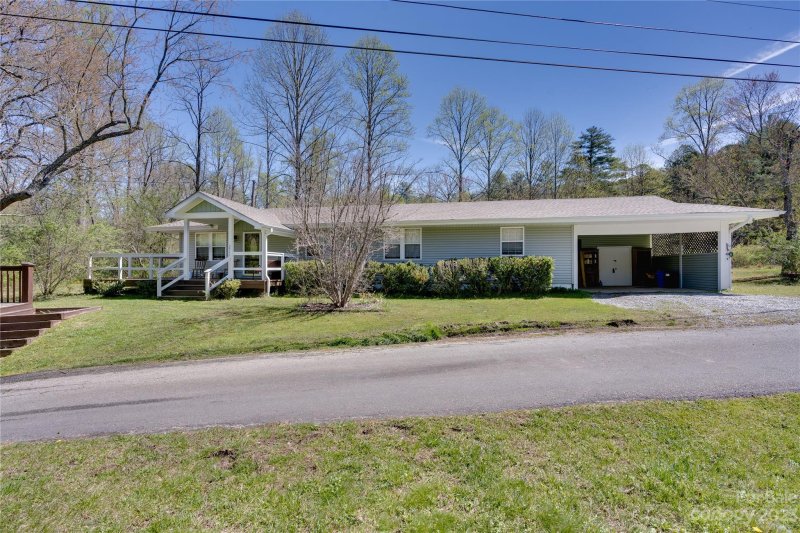 Property image 3 at 3511 Willow Creek Road, Hendersonville, NC 28739