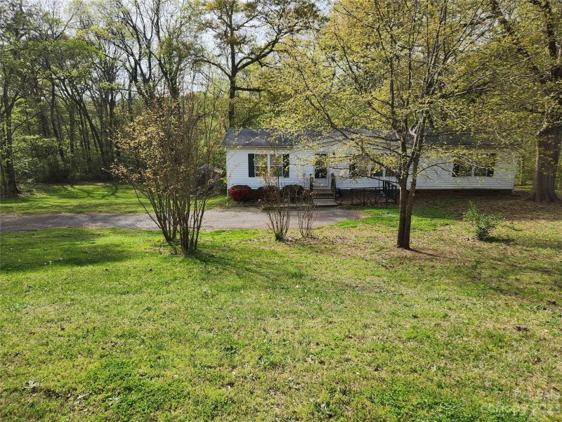 4116 Pebblebrook Circle