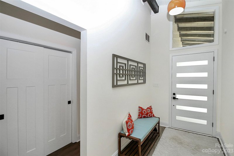 Property image 2 at 3027 Harbinger Court, Charlotte, NC 28205