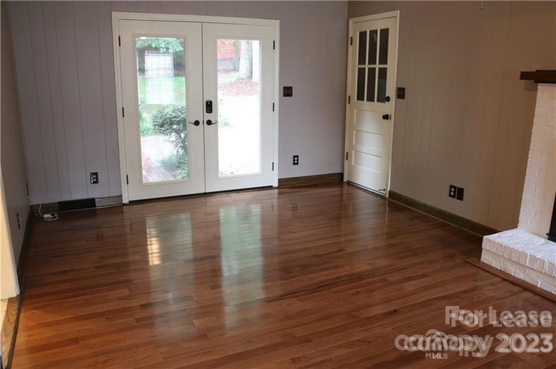Property image 3 at 6620 Fairlawn Road, Charlotte, NC 28215