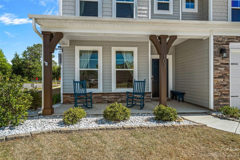 Property image 2 at 103 Toxaway Street, Mooresville, NC 28115
