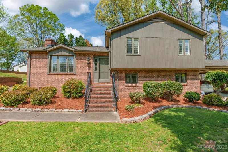 Property image 3 at 831 Hillcroft Place, Rock Hill, SC 29732