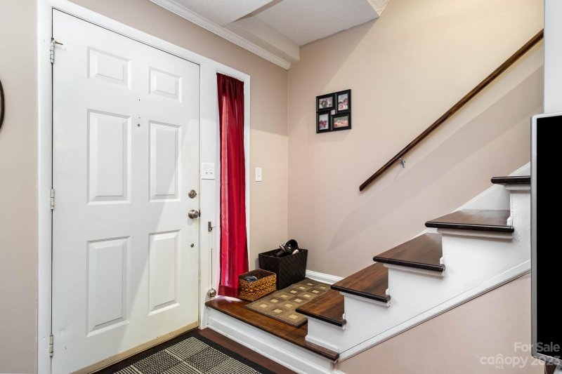 Property image 4 at 991 Surry Lane, Gastonia, NC 28054