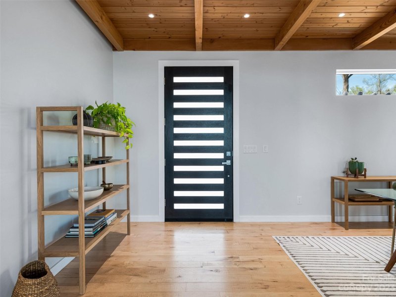 Property image 4 at 405 Reservoir Road, Asheville, NC 28803