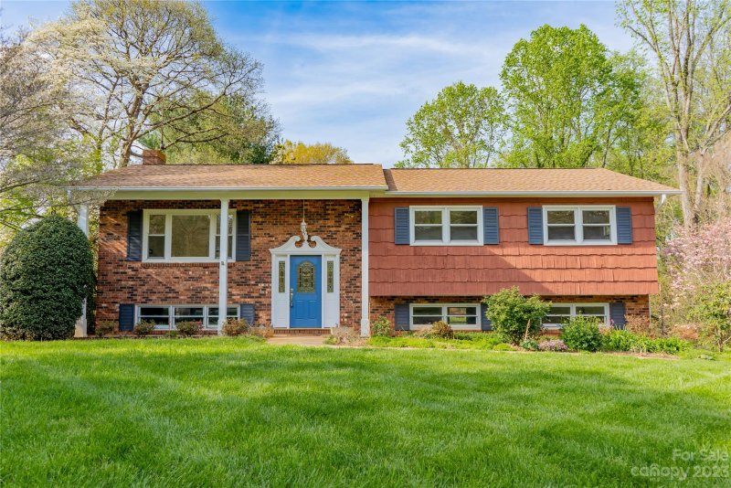 Property image 2 at 1603 4th Street, Conover, NC 28613