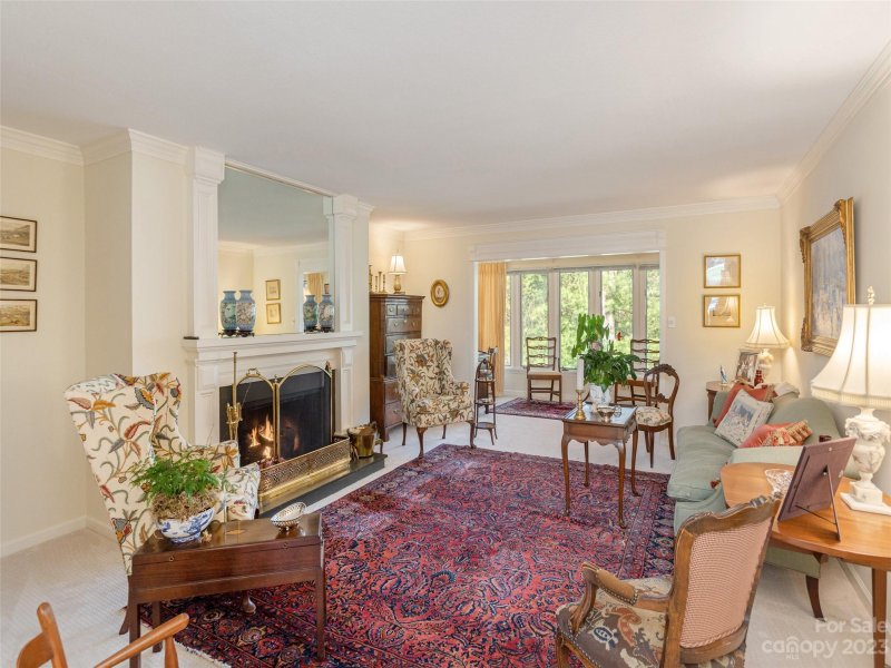 Property image 3 at 462 Crowfields Drive, Asheville, NC 28803