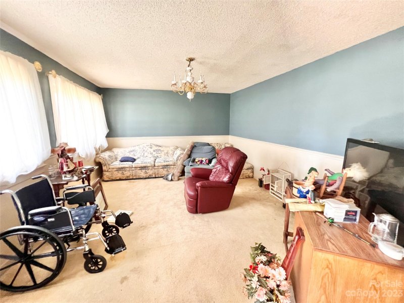 Property image 3 at 5568 Southshore Court, Hickory, NC 28601