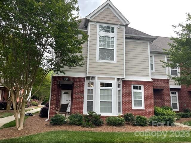 937 Central Park Circle