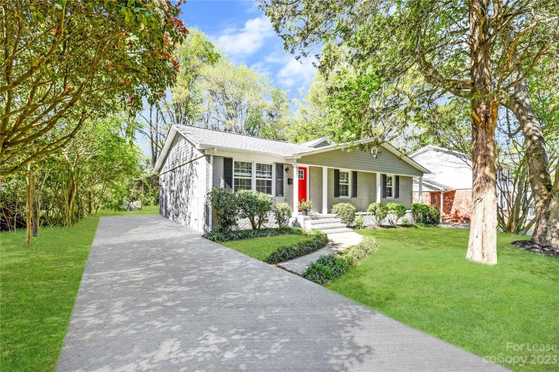 Property image 2 at 6221 Old Coach Road, Charlotte, NC 28215