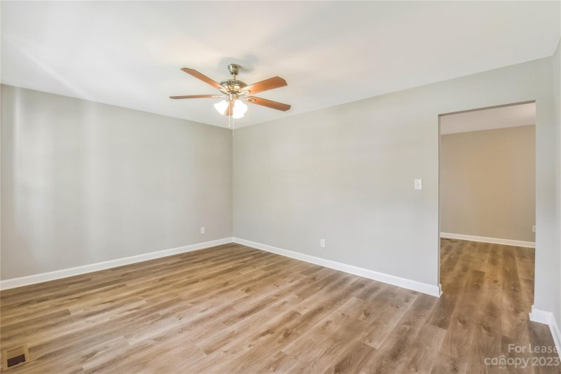 Property image 4 at 6221 Old Coach Road, Charlotte, NC 28215