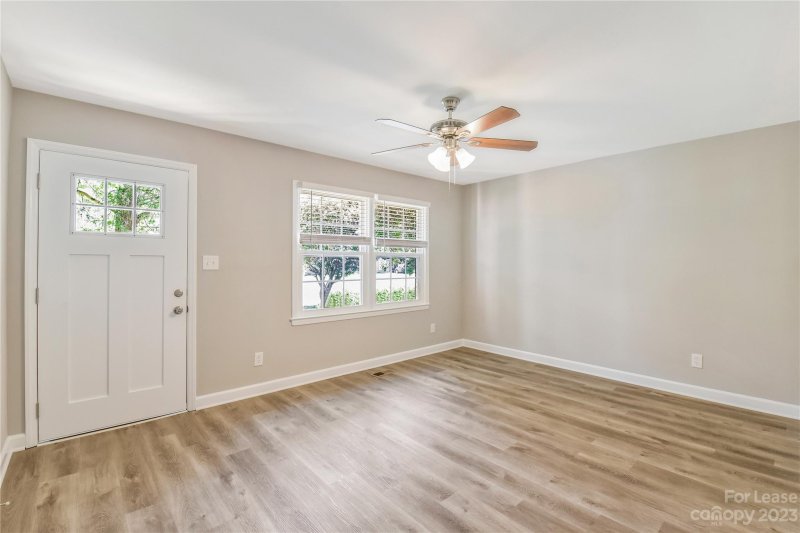 Property image 5 at 6221 Old Coach Road, Charlotte, NC 28215