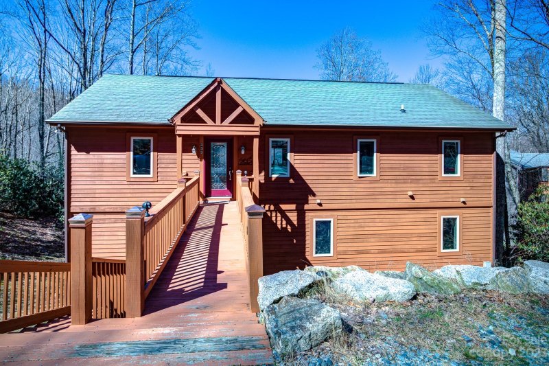 Property image 4 at 333 Locust Ridge Road, Beech Mountain, NC 28604