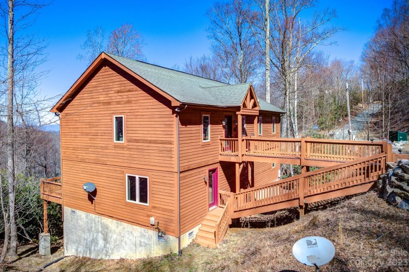 Property image 5 at 333 Locust Ridge Road, Beech Mountain, NC 28604