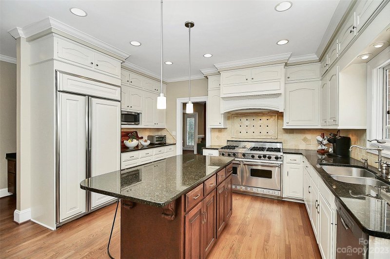 Property image 3 at 3320 Shillington Place, Charlotte, NC 28210