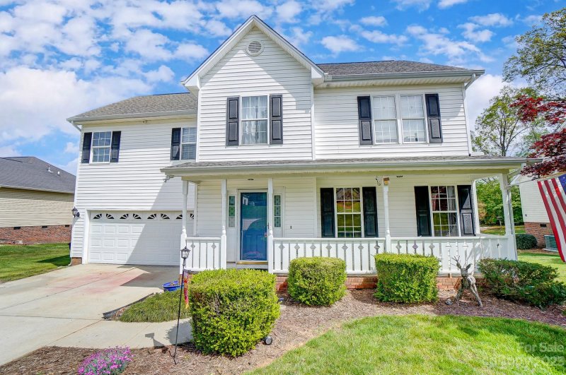 Property image 5 at 318 Holstein Drive, Dallas, NC 28034