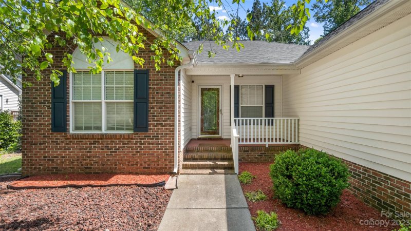 Property image 4 at 1104 White Water Circle, Belmont, NC 28012