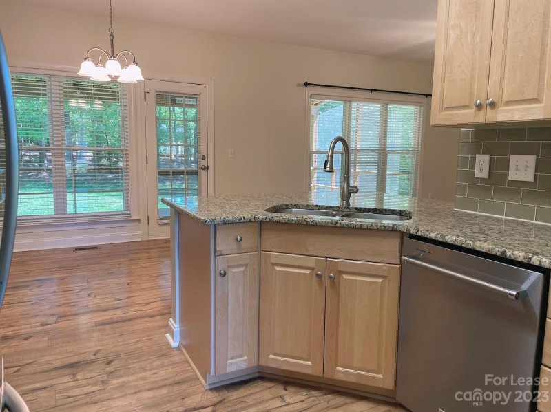 Property image 5 at 14843 Middlesborough Drive, Matthews, NC 28104