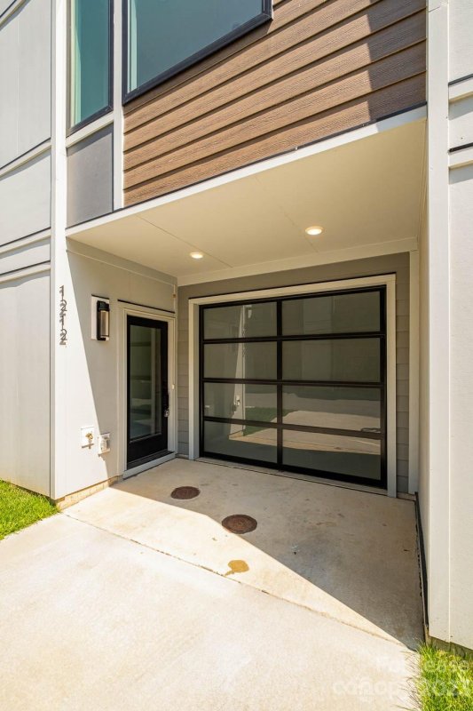 Property image 2 at 1212 Minter Place, Charlotte, NC 28203