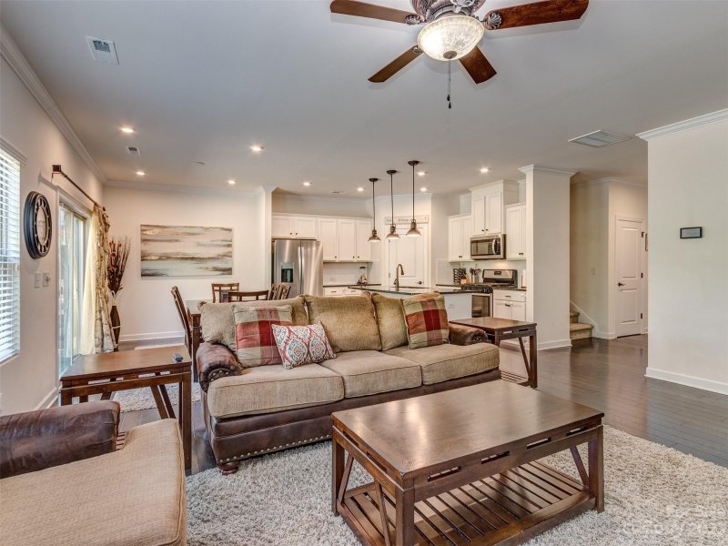 Property image 3 at 5815 Fenway Drive, Charlotte, NC 28273