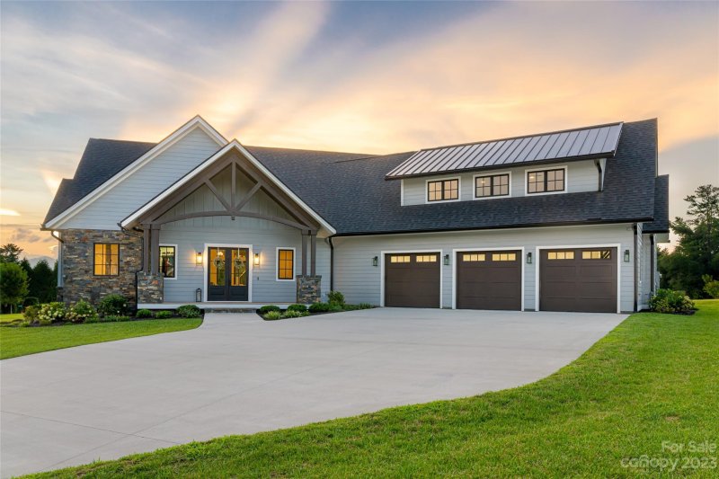 162 Skytop Farm Lane