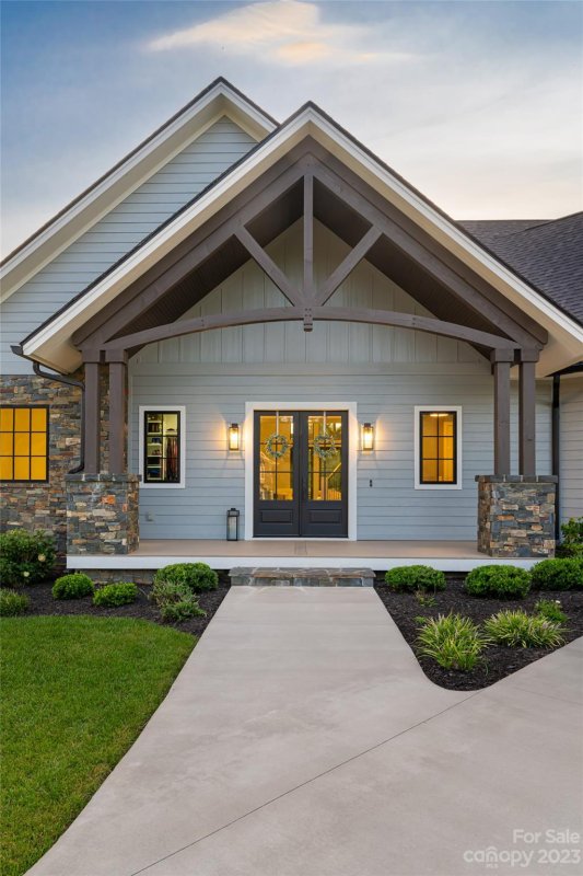 Property image 2 at 162 Skytop Farm Lane, Hendersonville, NC 28791