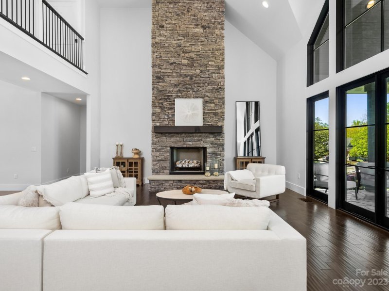 Property image 5 at 162 Skytop Farm Lane, Hendersonville, NC 28791