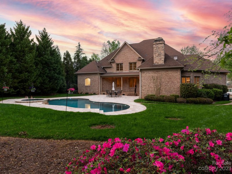 Property image 3 at 3044 Kings Manor Drive, Weddington, NC 28104