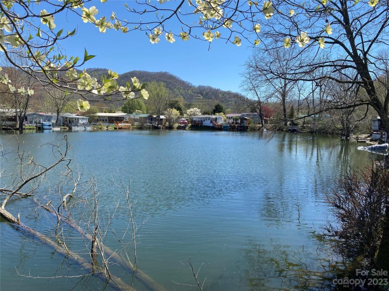 Property image 2 at 69 Mallard Loop, Waynesville, NC 28785