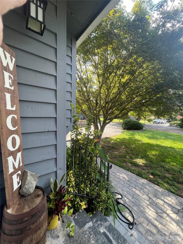 Property image 5 at 32a Larkspur Court, Asheville, NC 28805