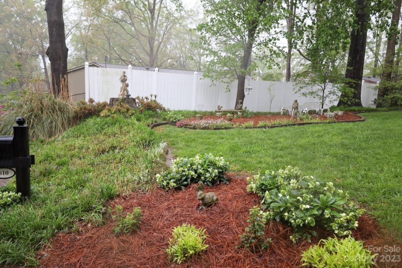 Property image 4 at 610 Tompkins Court, Gastonia, NC 28054