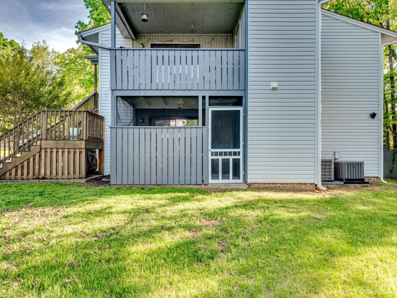 Property image 3 at 1724 Hunters Trail, Rock Hill, SC 29732