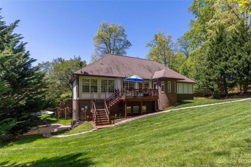 Property image 4 at 3975 Plantation Drive, Morganton, NC 28655