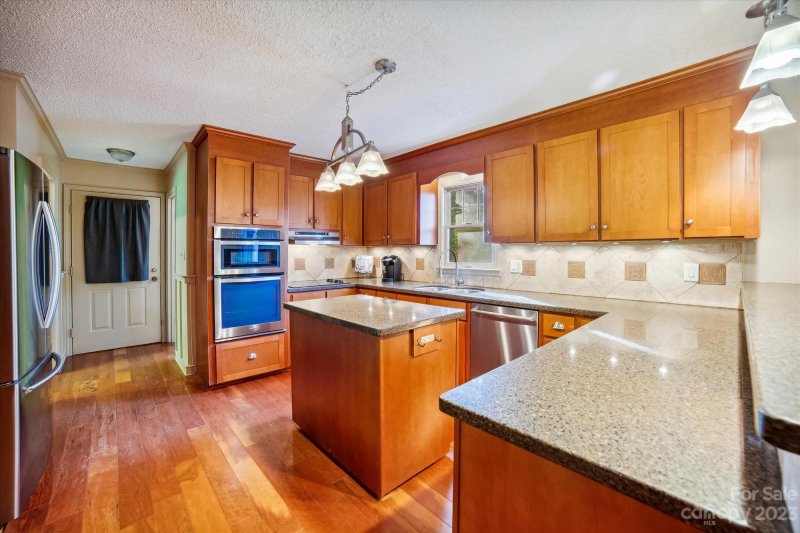 Property image 4 at 311 Fallingbrook Drive, Belmont, NC 28012