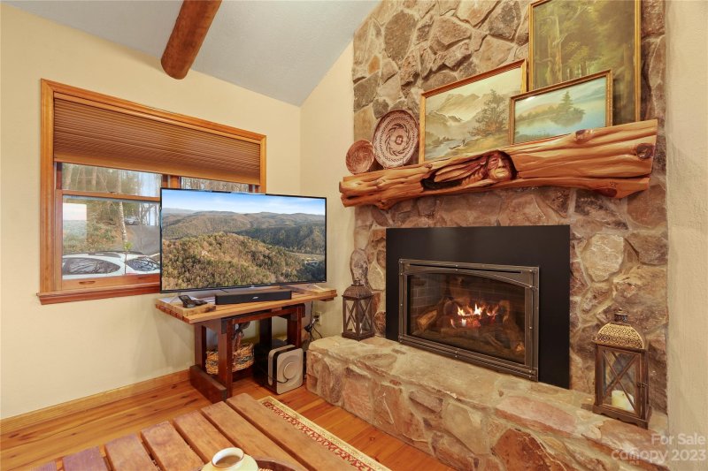 Property image 5 at 208 Grannys Ridge, Ferguson, NC 28624