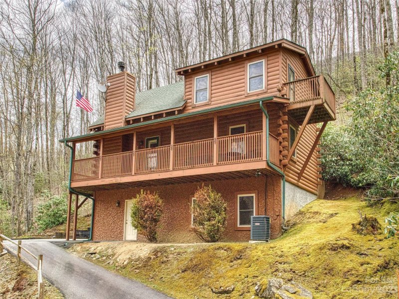Property image 2 at 499 Jonathan Trail, Maggie Valley, NC 28751