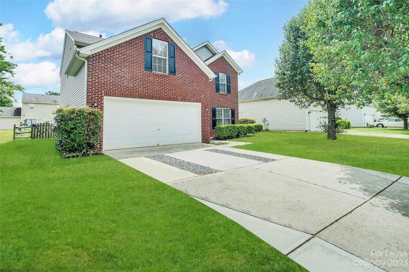 Property image 2 at 1524 Harland Street, Charlotte, NC 28216