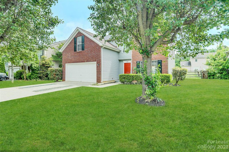 Property image 3 at 1524 Harland Street, Charlotte, NC 28216