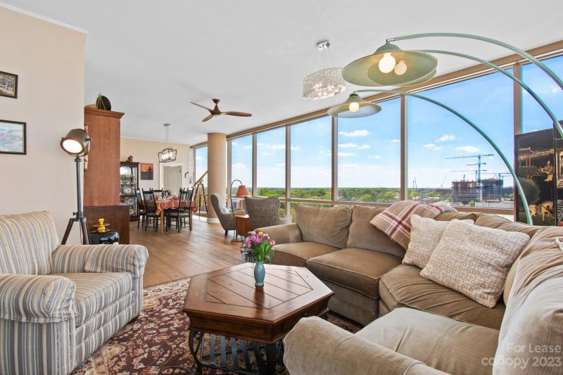 Property image 3 at 315 Arlington Avenue, Charlotte, NC 28203