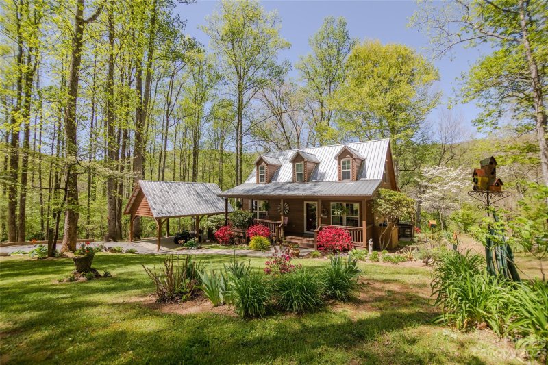 Property image 2 at 307 Blue Rock Road, Hendersonville, NC 28792