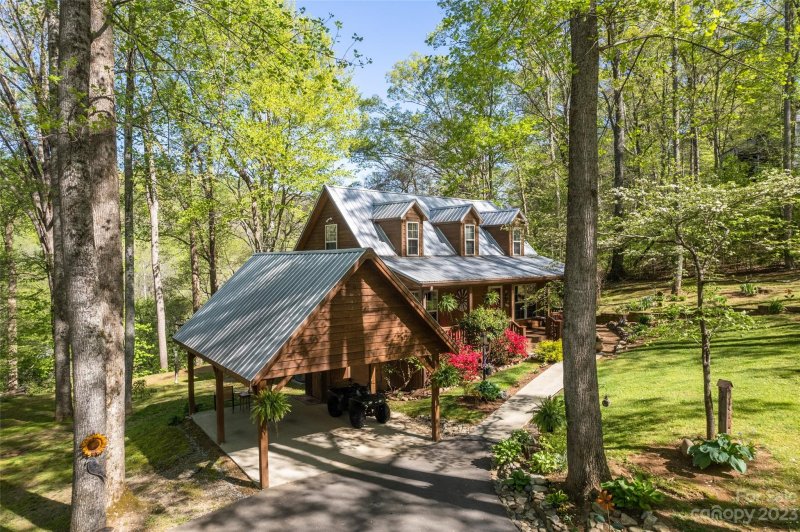 Property image 3 at 307 Blue Rock Road, Hendersonville, NC 28792