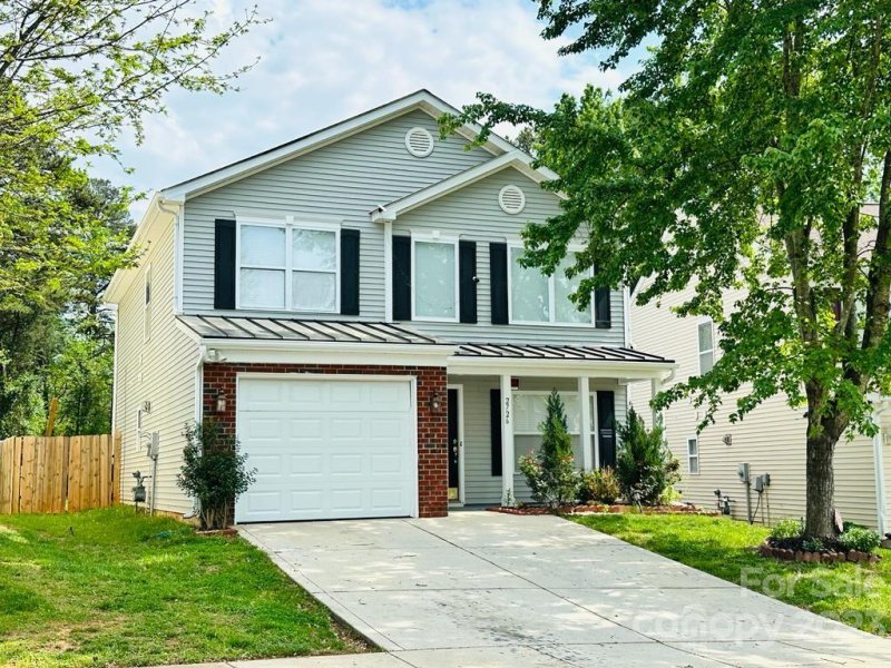 Property image 2 at 2726 Cochrane Drive, Charlotte, NC 28269