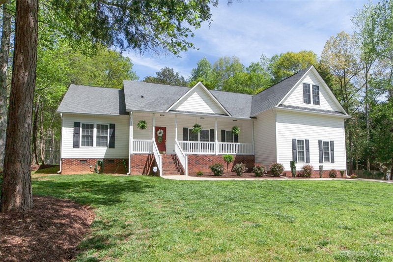 Property image 2 at 283 Rippling Creek Drive, York, SC 29745