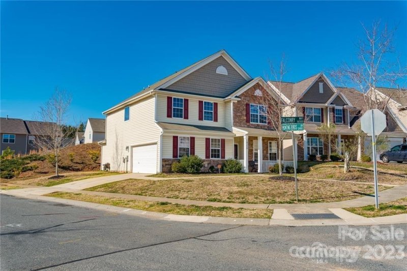 Property image 2 at 16550 Falconry Way, Charlotte, NC 28278