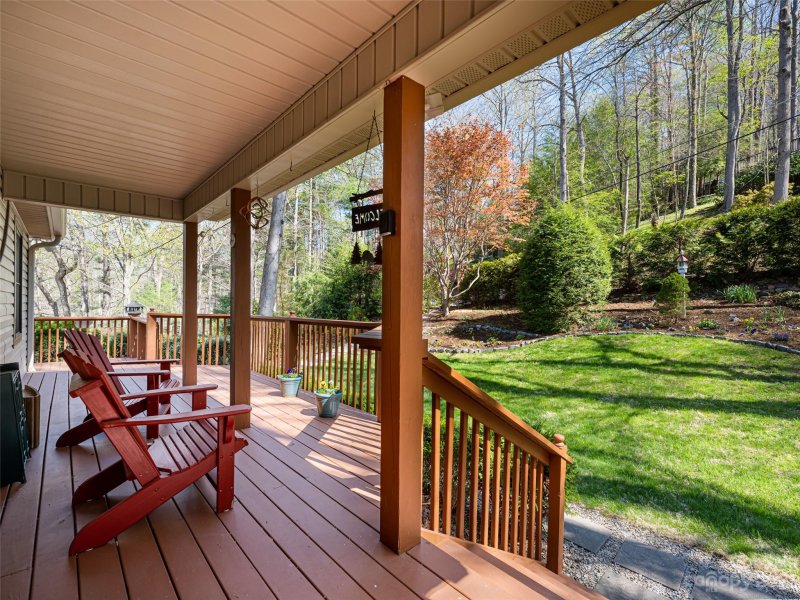 Property image 4 at 105 Buffalo Trail, Asheville, NC 28805